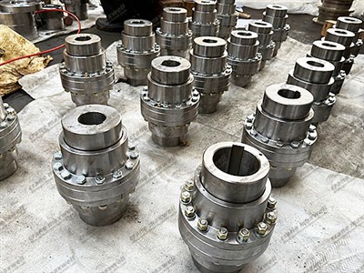 Výrobce ozubených spojek